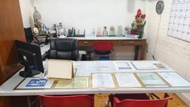 6 Bedroom House for rent in Bangkal, Metro Manila near MRT-3 Magallanes