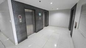 Condo for rent in South Insula, Sacred Heart, Metro Manila near MRT-3 Kamuning