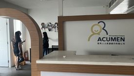 Office for rent in Guadalupe Viejo, Metro Manila near MRT-3 Guadalupe