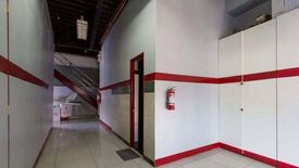 Shophouse for sale in Urdaneta, Metro Manila near MRT-3 Buendia