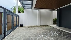 4 Bedroom House for sale in Merville, Metro Manila