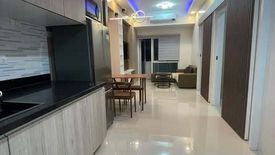 2 Bedroom Condo for rent in Urdaneta, Metro Manila near MRT-3 Buendia