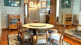 6 Bedroom House for rent in San Lorenzo, Metro Manila near MRT-3 Ayala