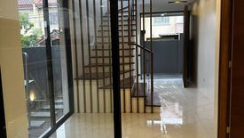 5 Bedroom House for sale in Marcelo Green Village, Metro Manila