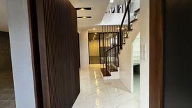 5 Bedroom House for sale in Marcelo Green Village, Metro Manila