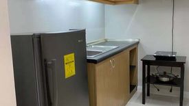 1 Bedroom Condo for rent in Urdaneta, Metro Manila near MRT-3 Buendia