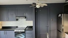 2 Bedroom Condo for rent in Urdaneta, Metro Manila near MRT-3 Buendia