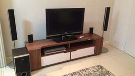 1 Bedroom Condo for rent in Urdaneta, Metro Manila near MRT-3 Buendia