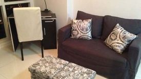 1 Bedroom Condo for rent in Urdaneta, Metro Manila near MRT-3 Buendia