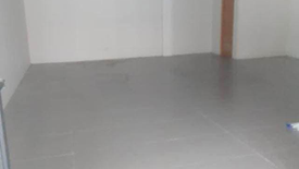 Office for rent in Urdaneta, Metro Manila near MRT-3 Buendia