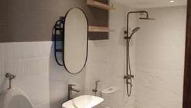 Commercial for rent in Urdaneta, Metro Manila near MRT-3 Buendia