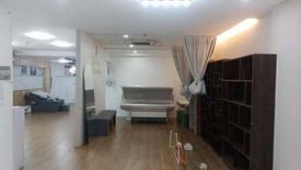 Commercial for rent in Urdaneta, Metro Manila near MRT-3 Buendia