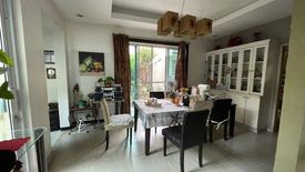 6 Bedroom House for sale in Santa Lucia, Metro Manila