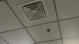 Office for rent in Urdaneta, Metro Manila near MRT-3 Buendia