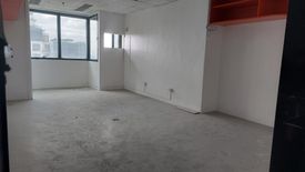 Office for rent in West Triangle, Metro Manila near MRT-3 Quezon Avenue