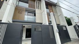 4 Bedroom Townhouse for sale in Batasan Hills, Metro Manila