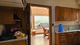 3 Bedroom Townhouse for rent in San Lorenzo, Metro Manila near MRT-3 Ayala