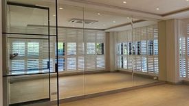 3 Bedroom Townhouse for rent in San Lorenzo, Metro Manila near MRT-3 Ayala