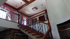 10 Bedroom Villa for sale in LOYOLA GRAND VILLAS, Ramon Magsaysay, Metro Manila near LRT-1 Roosevelt