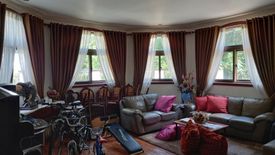 10 Bedroom Villa for sale in LOYOLA GRAND VILLAS, Ramon Magsaysay, Metro Manila near LRT-1 Roosevelt