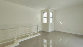 4 Bedroom Townhouse for sale in Quirino 2-A, Metro Manila near LRT-2 Anonas