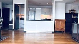 2 Bedroom Condo for rent in San Lorenzo, Metro Manila near MRT-3 Ayala