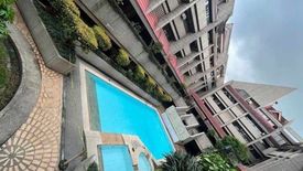 2 Bedroom Townhouse for rent in San Lorenzo, Metro Manila near MRT-3 Ayala