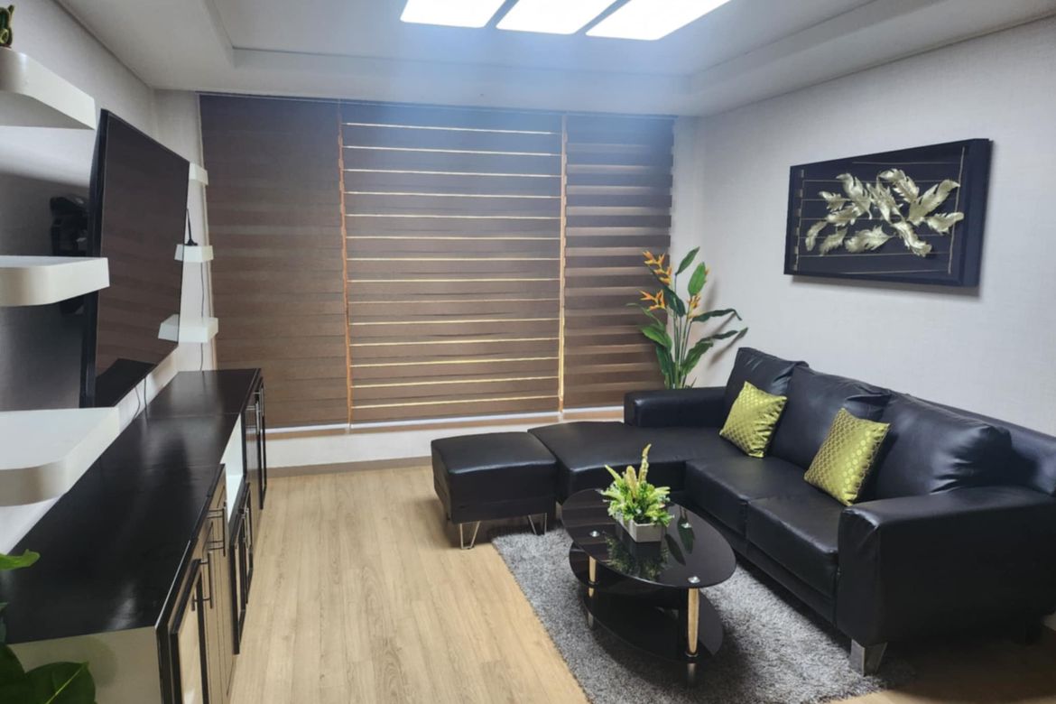 7M | 2 BEDROOM CONDO IN DHEIGHT CLARK PAMPANGA