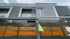 5 Bedroom Townhouse for sale in Fairview, Metro Manila