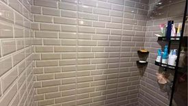 1 Bedroom Condo for rent in Urdaneta, Metro Manila near MRT-3 Buendia