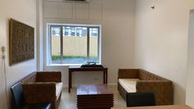 2 Bedroom Hotel / Resort for rent in San Lorenzo, Metro Manila near MRT-3 Ayala