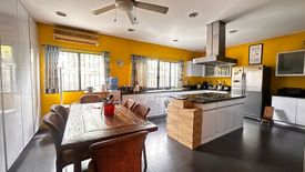 House for sale in Barangka Ilaya, Metro Manila near MRT-3 Boni