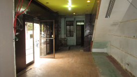 Shophouse for rent in Vasra, Metro Manila