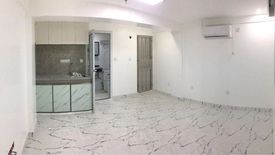 Shophouse for rent in Pio Del Pilar, Metro Manila