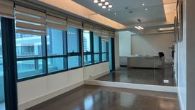 3 Bedroom Condo for rent in Edades Tower, Rockwell, Metro Manila near MRT-3 Guadalupe