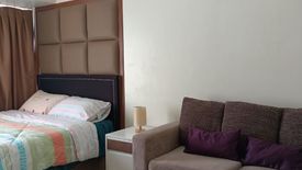 Condo for rent in San Lorenzo, Metro Manila