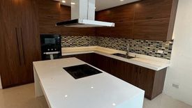 4 Bedroom Townhouse for sale in BF Homes, Metro Manila