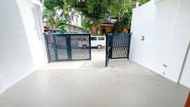 4 Bedroom Townhouse for sale in Talon Dos, Metro Manila