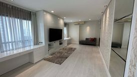 2 Bedroom Condo for sale in Edades Tower, Rockwell, Metro Manila near MRT-3 Guadalupe