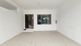 4 Bedroom Townhouse for sale in Almanza Uno, Metro Manila