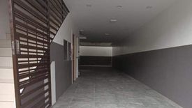 3 Bedroom Townhouse for sale in Santa Cruz, Metro Manila near LRT-1 Tayuman