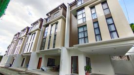 3 Bedroom Townhouse for sale in Tandang Sora, Metro Manila