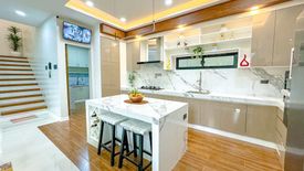 4 Bedroom House for sale in Talon Dos, Metro Manila