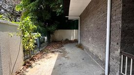 3 Bedroom House for sale in Urdaneta, Metro Manila near MRT-3 Buendia