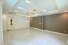 5 Bedroom House for rent in Urdaneta, Metro Manila near MRT-3 Buendia