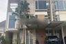 5 Bedroom House for sale in Lakar Santri, East Java