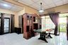 Rumah dijual dengan 6 kamar tidur di Mulyorejo, Jawa Timur