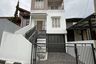 Rumah dijual dengan 5 kamar tidur di A Bulosibatang, Sulawesi Selatan