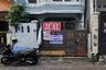 4 Bedroom House for sale in Gubeng, East Java
