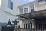 Rumah dijual dengan 4 kamar tidur di Batubulan, Bali